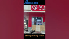 Połączenie obu kolorów pasuje do stylowego i komfortowego doświadczenia poszukiwanego przez sklep fryzjerski