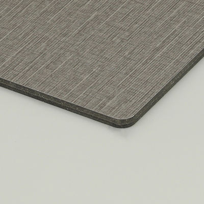 Wysokowydajny panel kompozytowy PVDF z aluminium z zawartością żywicy PVDF 70-80%, klasa reakcji na ogień A2-s1,d0 i grubością 4-7 mm do okładzin architektonicznych