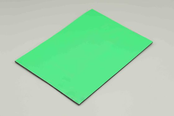 Zielony jabłkowy 1,22M Panel kompozytowy aluminiowy PVDF Lustrzane wykończenie Arkusz kolorowy ACP do ścian osłonowych