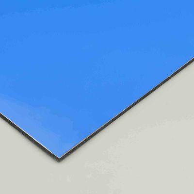 Niebieski, przyjazny dla środowiska, aluminiowy panel złożony z PE. 4 mm, 6 mm, odporny na warunki pogodowe, arkusz ACM do wystroju zewnętrznego i tablicy.