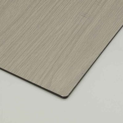 Odporny na zarysowania, jasnoszary, aluminiowy panel kompozytowy o grubości 4 mm