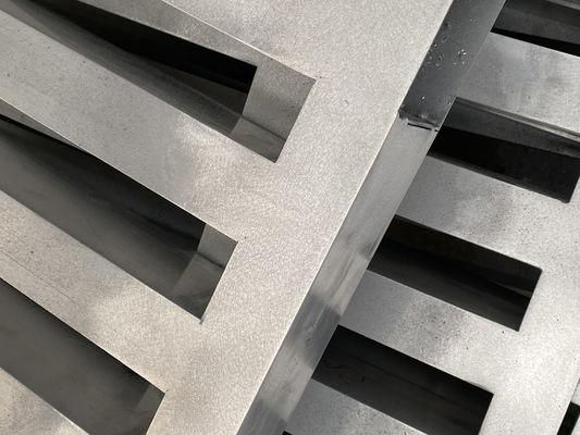 Dekoracyjny płytek sufitowy aluminiowy w kształcie litery U
