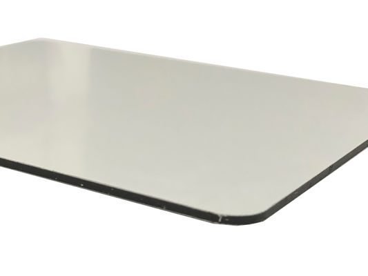 Biały zewnętrzny panel arkusza ACP dostosowany 3mm 4mm grubość Acp pokrycia dla domów / budynków Aluminium skóra 0.18mm