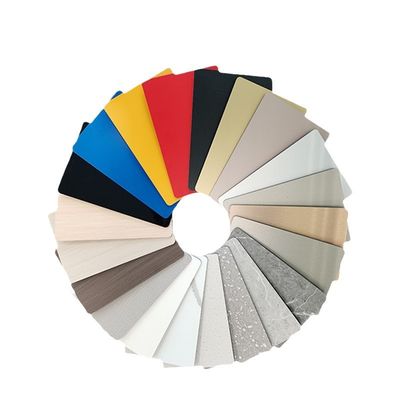 4 mm grubości Aluminiowy panel kompozytowy odporny na korozję Biura Acp Sheet Outdoor Wysoka odporność na uderzenia dla platform i znaków
